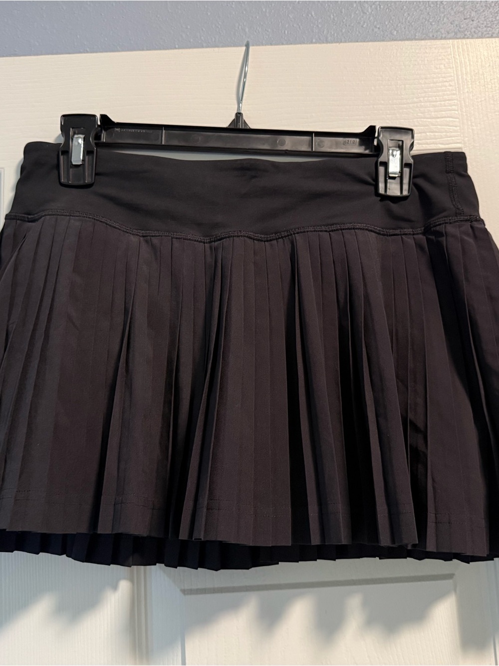 lululemon athletica Black Pleated Tennis Skirt, Sz 6